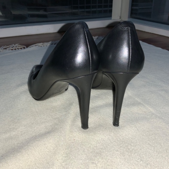 Hugo Boss black high-heels size 38 - Picture 3 of 5